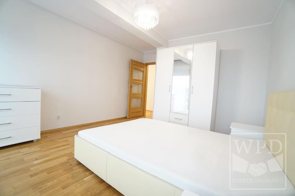 Modern Apartment-City Center-New Building-Garage فروتسواف المظهر الخارجي الصورة